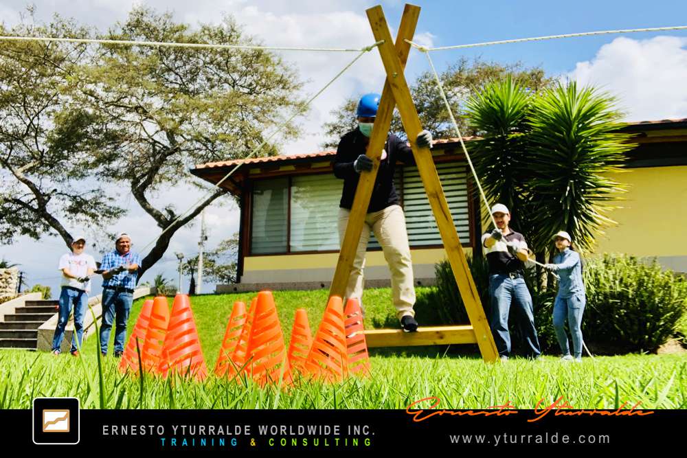 Team Building LATAM | Juntos somos un Equipo | Cuerdas Bajas para Equipos | Encuentros Empresariales | Jornadas de Integración